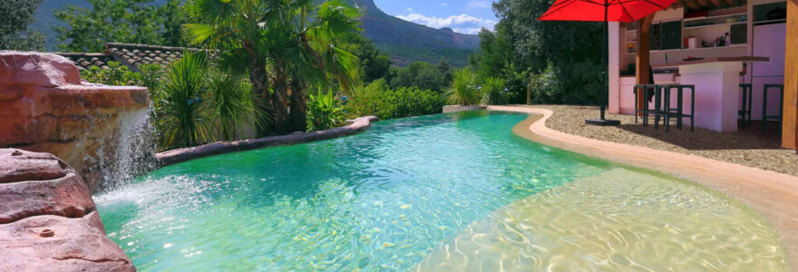 piscine avec plage immergée